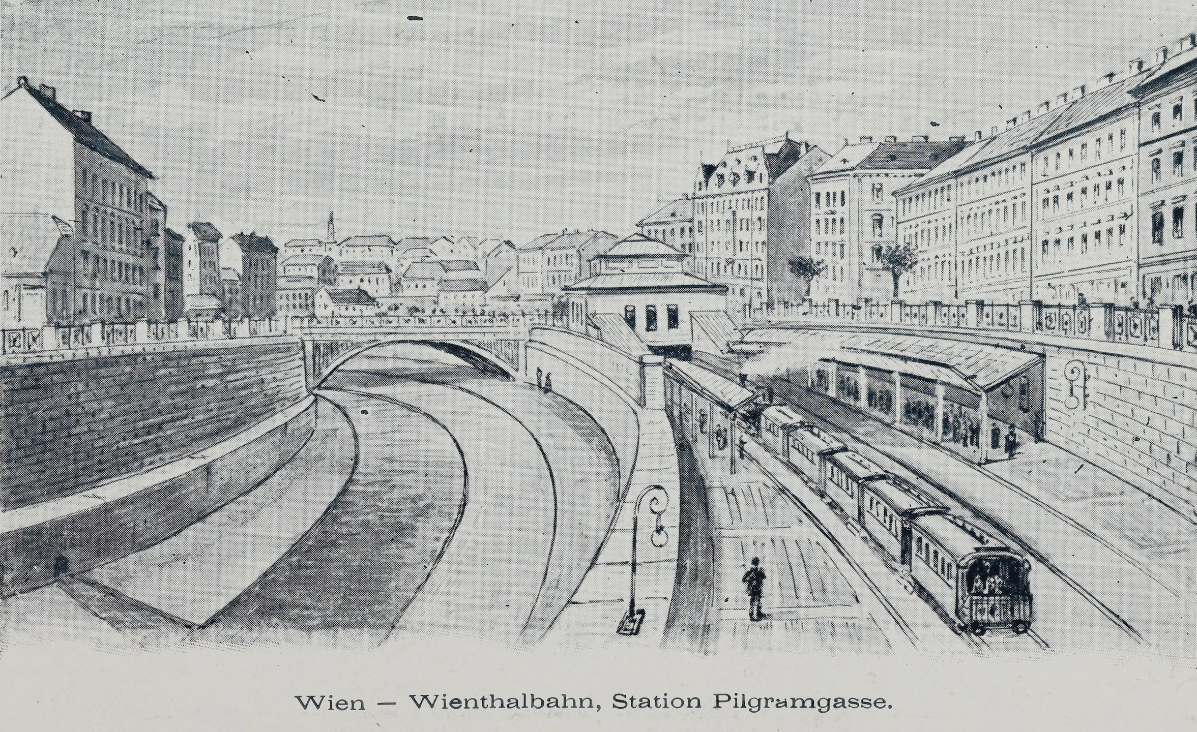 Zeichnung, schwarzweiß: links ein tief liegendes, kleines Gewässer. Rechts eine Bahnstation die soeben von einem Zug mit Dampflokomotive angefahren wurde. Alle umrahmt von einem Häusermeer.